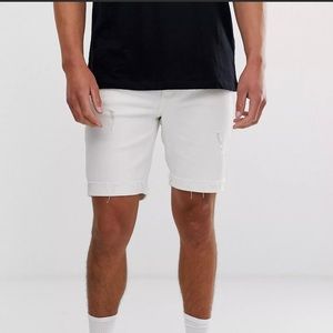 NWT ZARA White Shorts 🤟🏻